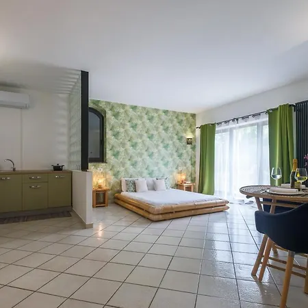 Ca' Del Viaggiatore 4* Farigliano