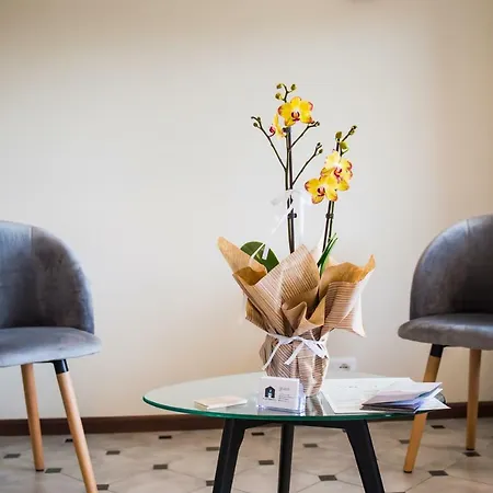 Ca' Del Viaggiatore Bed and breakfast Farigliano